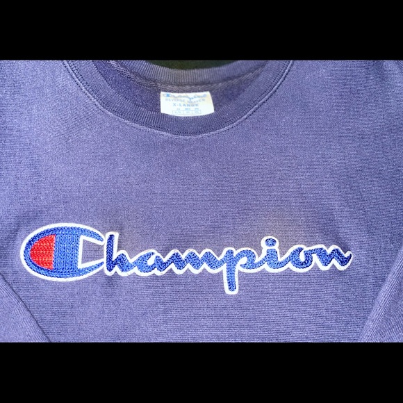 Champion Sweatshirt - Picture 4 of 4